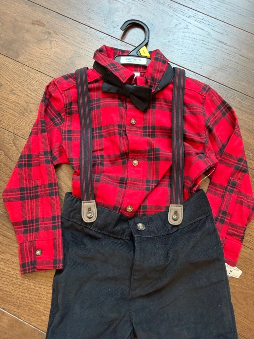 Carter’s 2 Piece Set in Plaid Size 3T - NWT - C16-047